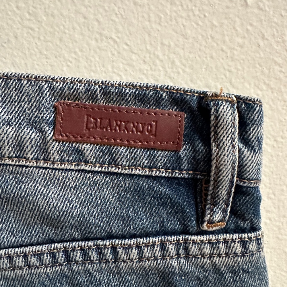 SAM EDELMAN Deep Blue Distressed Jean Shorts SIZE 00/24 Classic Walking Medium - Picture 9 of 9
